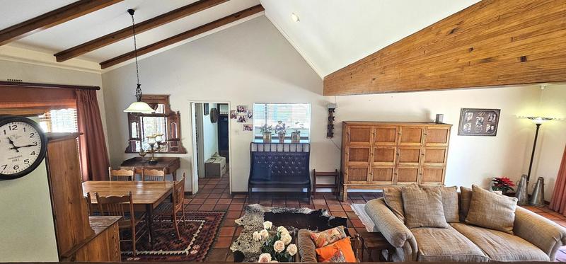 4 Bedroom Property for Sale in Middedorp Western Cape